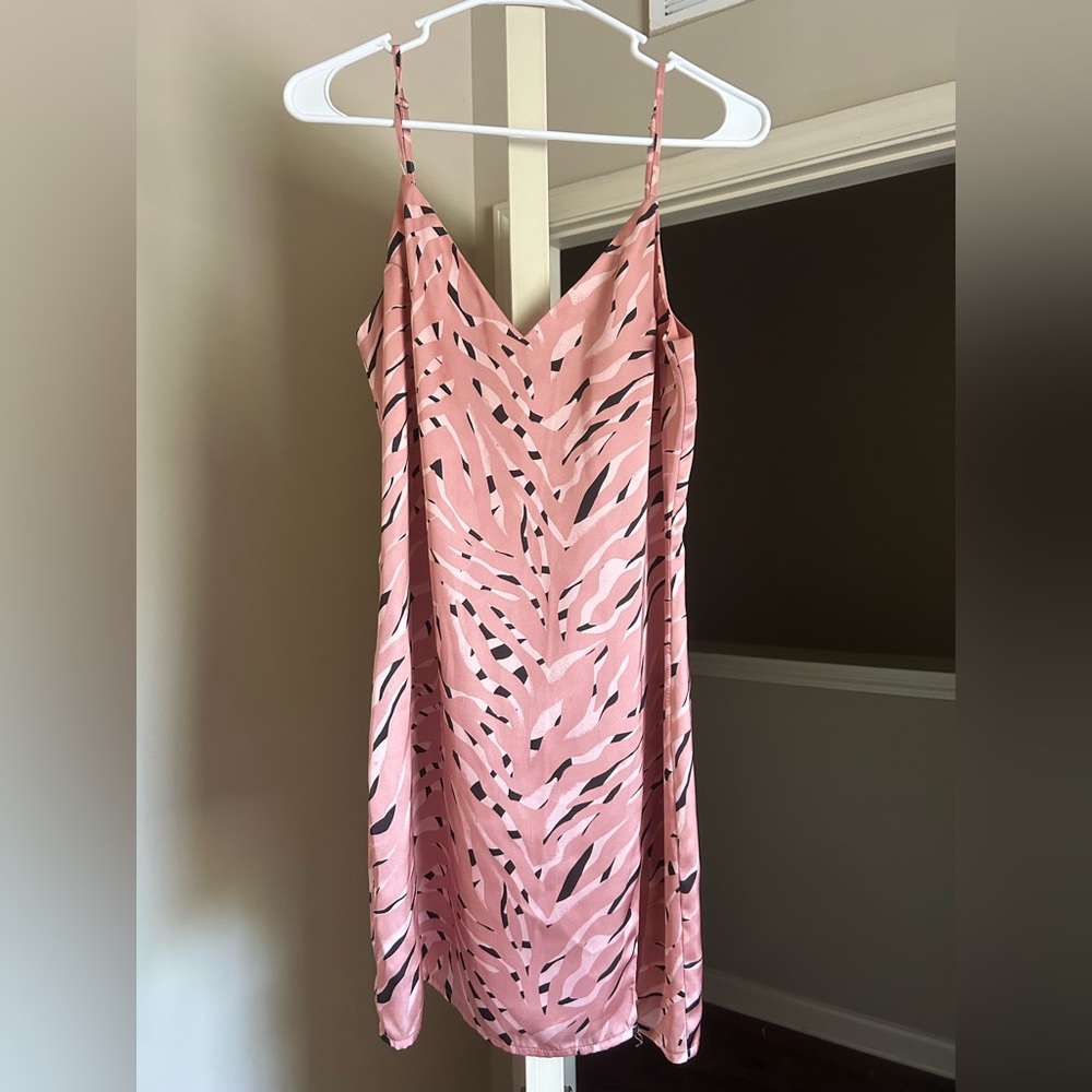 Storia animal print pink silk mini dress with small slit
